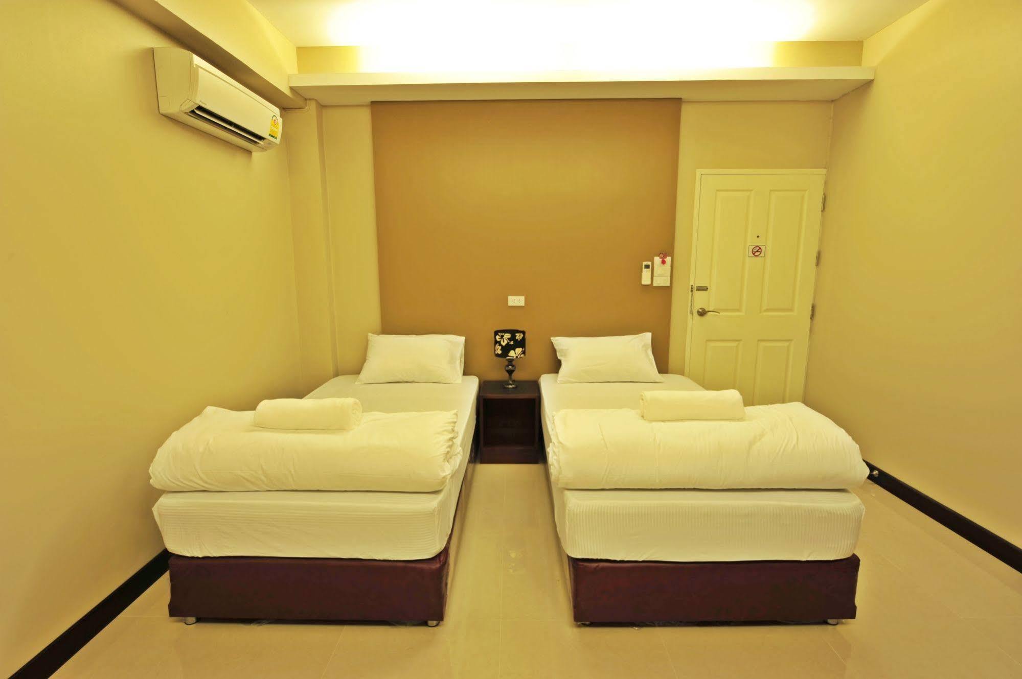 Pine Cafe'&Bed Ξενοδοχείο Αγιουτάγια Εξωτερικό φωτογραφία